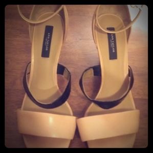 Ann Taylor camel & black wedge